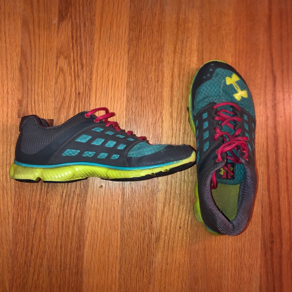 Under Armour Sneakers